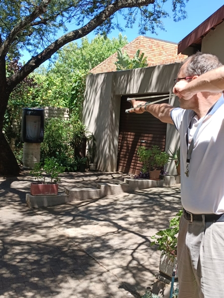 Senior regsman van Bloemfontein wéét hoe om kettie te skiet | News Article