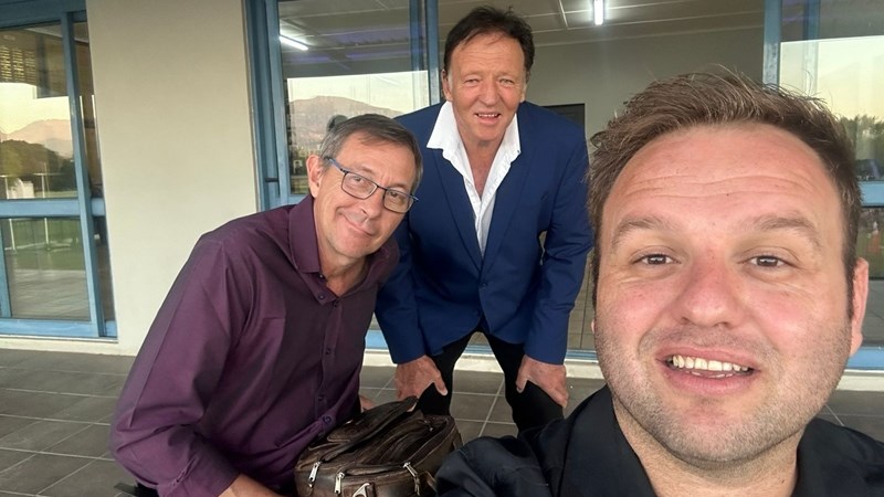 Germandt Geldenhuys gesels as deel van die 'Bestes' – VIDEO Germandt Geldenhuys gesels as deel van die 'Bestes' – VIDEO | News Article
