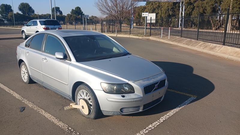 Verlate motor bly vir eers op Bloemfonteinse lughawe   | News Article