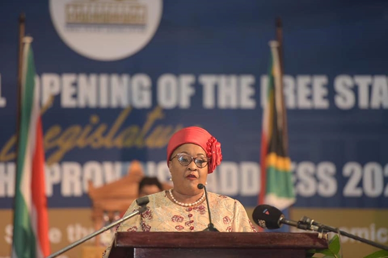 #WomensMonth: Premier calls on FS women to apply for senior positions | News Article