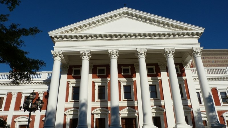 Los parlement in die Kaap – VF Plus | News Article
