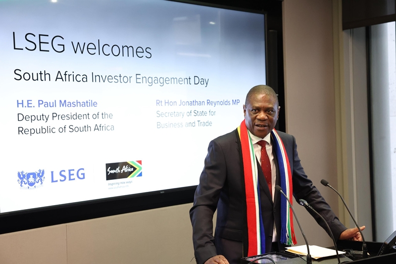 Mashatile in Londen; dryf landboubeleggings in Suid-Afrika | News Article