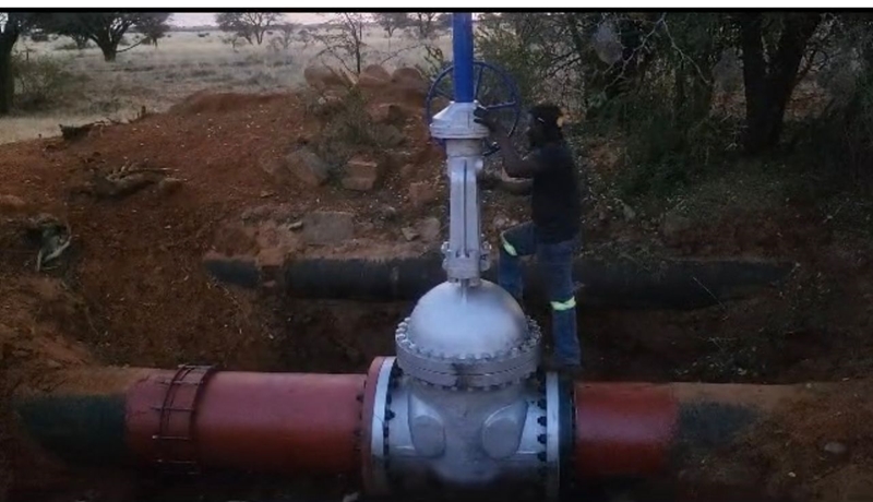 Water slowly returns to Kimberley taps after repairs | News Article