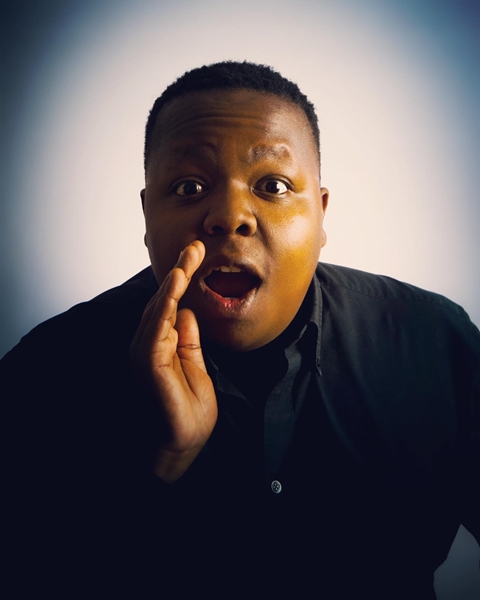 Comedian explains load-shedding to foreigners | News Article