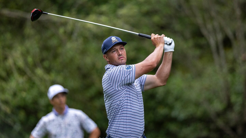 DeChambeau leads at the Masters | News Article