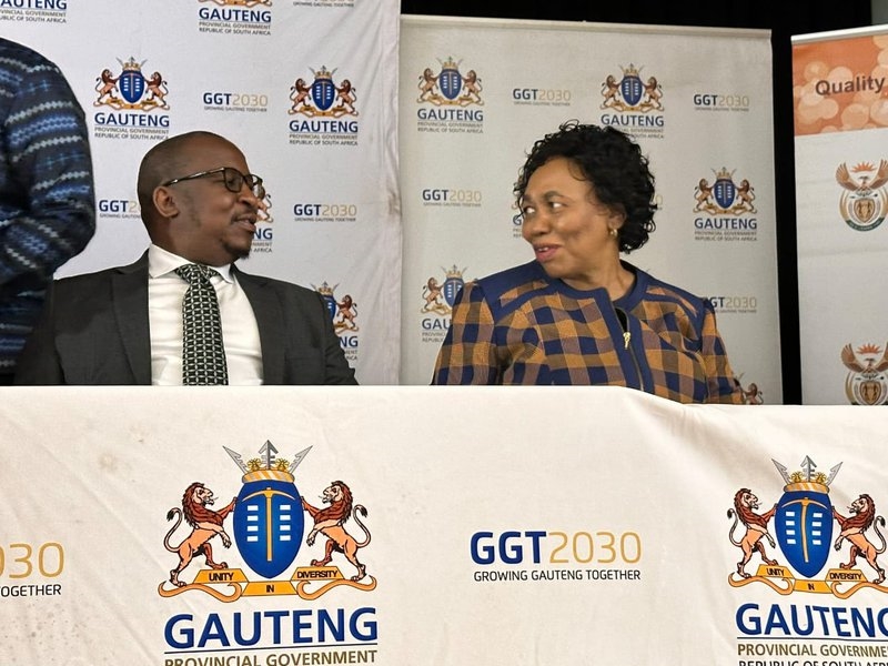 Motshekga kap terug na ‘30%-slaagsyfer’-kritici | News Article