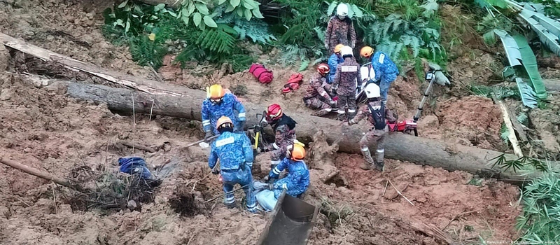 Malaysia landslide leaves 8 campers dead and dozens missing | News Article