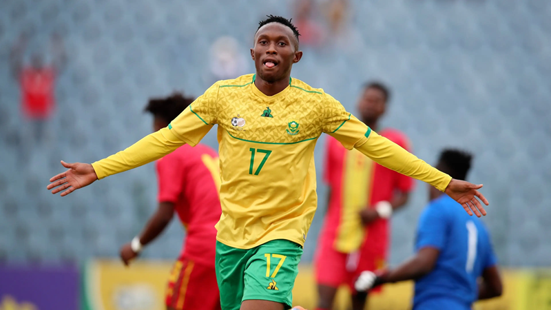 Sundowns sign 19-year-old Bafana midfielder | News Article