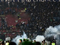 129 dead after riot at Indonesia football match | News Article
