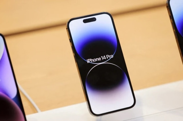 iPhone confuses rollercoaster with car crash | News Article