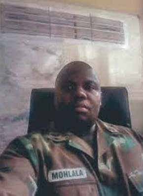 Minister bevestig lugmagoffisier gou heraangestel ná ontslag weens haatspraak | News Article