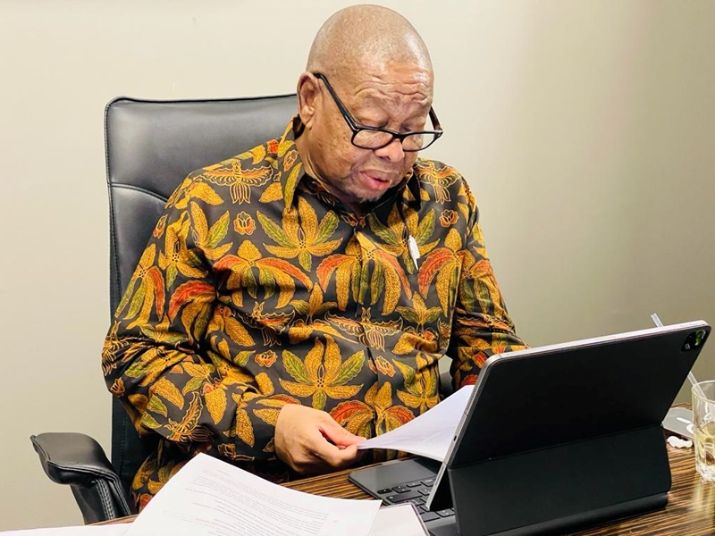 Nzimande ropes in SIU to probe students allegedly defrauding NSFAS | News Article