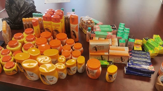 Ses buitelanders in Vrystaat vasgetrek vir verkoop van verbode goedere | News Article