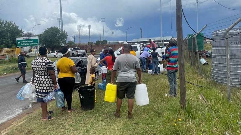 Kimberley residents' taps run dry | News Article