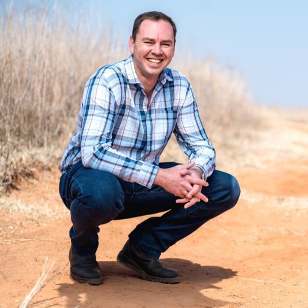 Landbounuus: UV-professor RPO se nuwe uitvoerende hoof | News Article