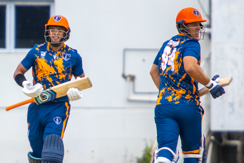 Knights edge Iinyathi to secure home T20 Knockout final | News Article
