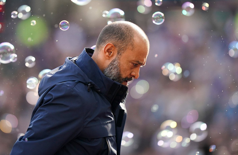 Spurs axe Nuno | News Article