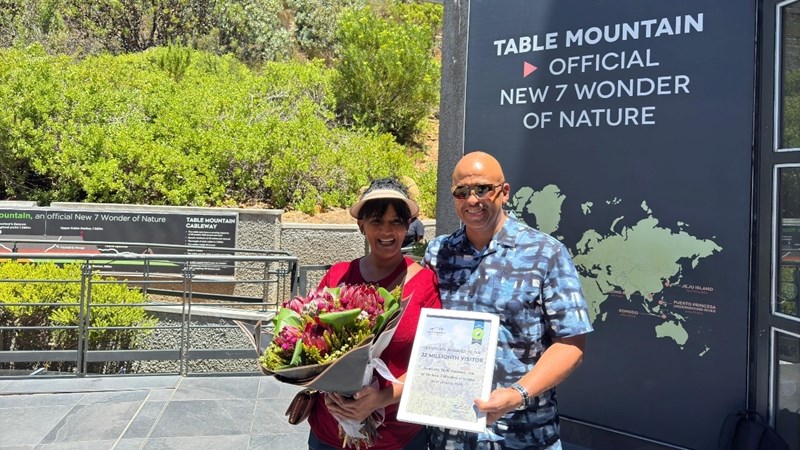 Bloemfonteiner is Tafelberg-kabelkar se 32 miljoenste besoeker Bloemfonteiner is Tafelberg-kabelkar se 32 miljoenste besoeker | News Article