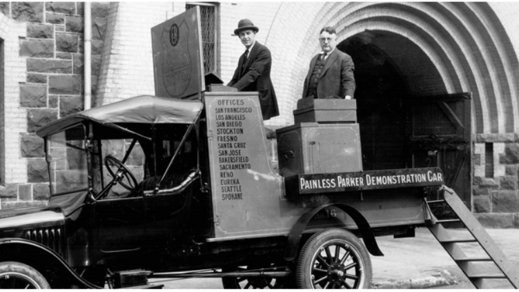 Weird Wide Web - Edgar Parker: The traveling dentistry showman Weird Wide Web - Edgar Parker: The traveling dentistry showman | News Article