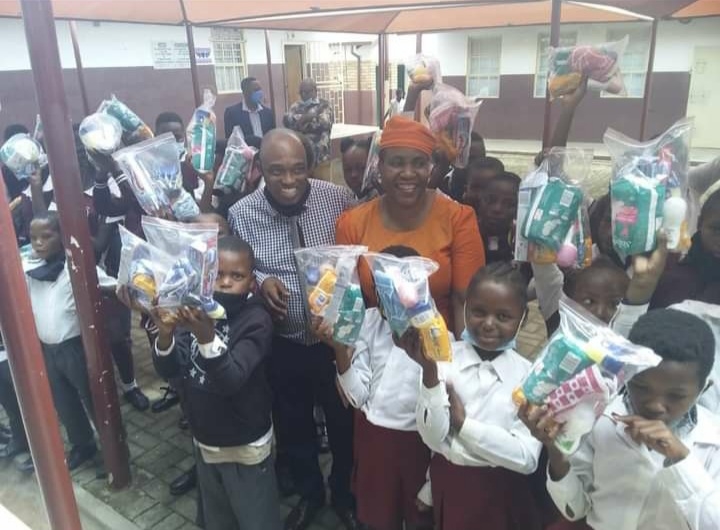 FS municipality feeds school pupils | News Article