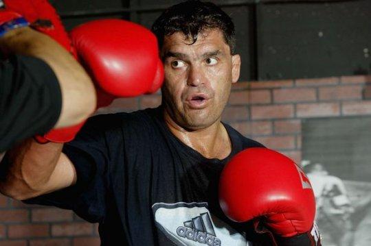 Corrie Sanders vandag ter ruste gelê | News Article