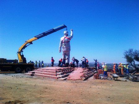 All eyes on Bloem as top leaders unveil airport, Madiba statue | News Article
