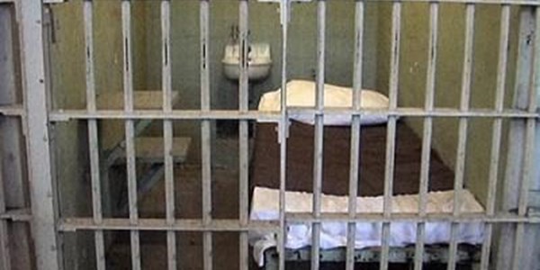 C-Max prison escaper nearly does it again | News Article