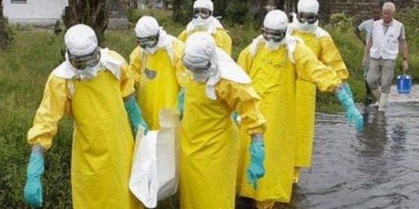 Ebola: Liberian health workers plan strike | News Article
