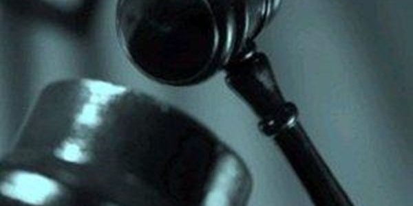 VS-skoolhoof volgende maand weer in hof oor k-woord | News Article