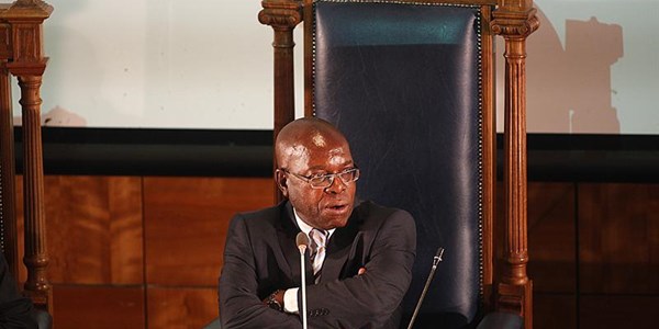 Zuma verleng wéér Seriti-kommissie se spertyd | News Article