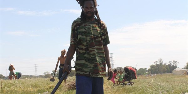 Heidedal residents occupy open veld, plan to erect dwellings Heidedal residents occupy open veld, plan to erect dwellings | News Article