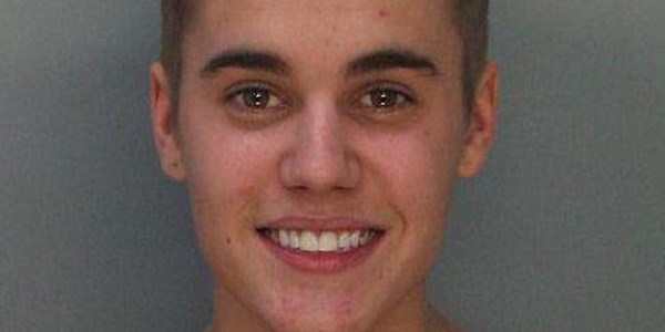 Justin Bieber vas oor dronkbestuur, onwettige straatresies Justin Bieber vas oor dronkbestuur, onwettige straatresies | News Article