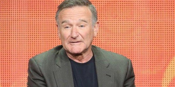 Robin Williams se as glo in die San Francisco-baai gestrooi | News Article