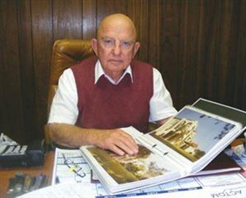 Crawford von Abo briesend oor plaasaanval op hom en sy vrou | News Article