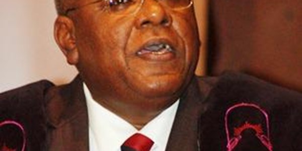 LUISTER: Onderhoud met prof. Jonathan Jansen oor verandering op UV-kampus LUISTER: Onderhoud met prof. Jonathan Jansen oor verandering op UV-kampus | News Article