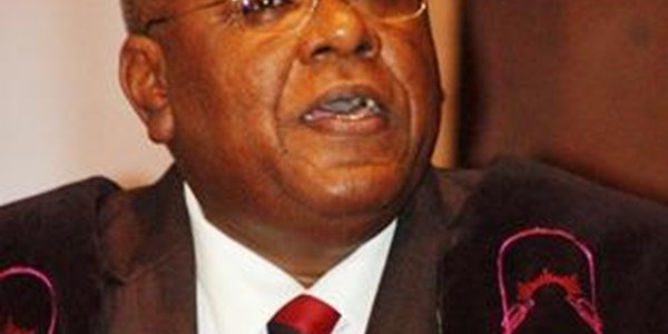 LUISTER: Onderhoud met prof. Jonathan Jansen oor verandering op UV-kampus | News Article