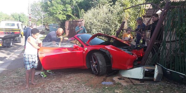 Macufe-organiseerder se Ferrari bots in Bloemfontein | News Article