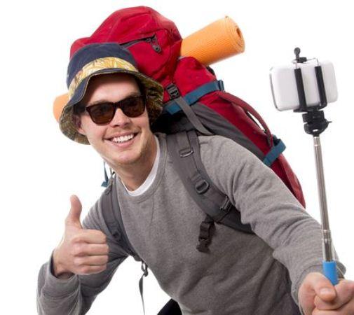 Selfie sticks deemed public nuisance at museums and theme parks | News Article