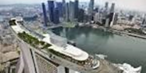 Singapoer weer duurste stad ter wêreld | News Article