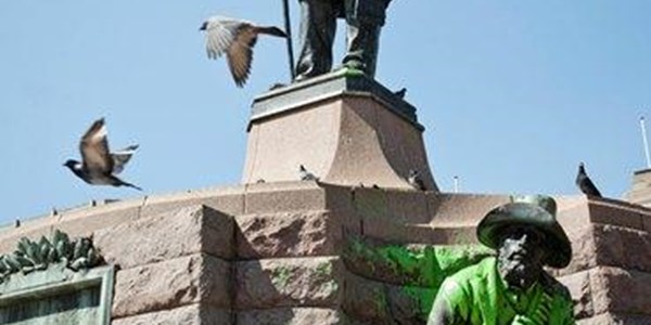 Queen Victoria statue vandalised in PE Queen Victoria statue vandalised in PE | News Article