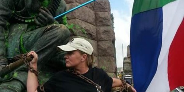 Sunette Bridges: Malema is 'n krimineel Sunette Bridges: Malema is 'n krimineel | News Article