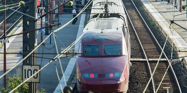 France: 2 Americans subdue gunman on high-speed train | News Article