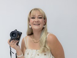 Noordwes-fotograaf se unieke fotosessies lei tot vriendskappe, romanse | News Article