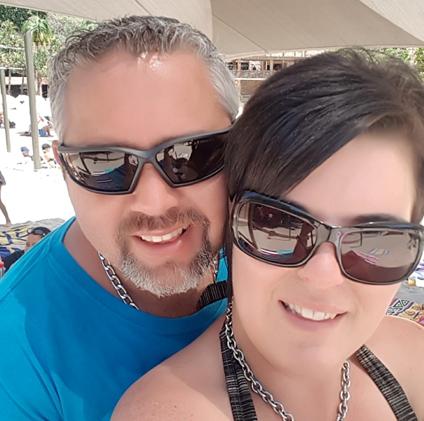 Sunette Fanoe: "Ek het met my stiefbroer getrou"  | News Article