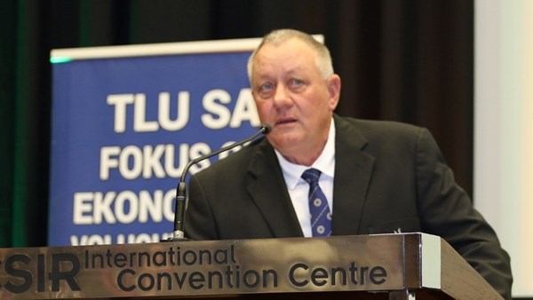 TLU SA-president bring realistiese boodskap van hoop by kongresopening | News Article