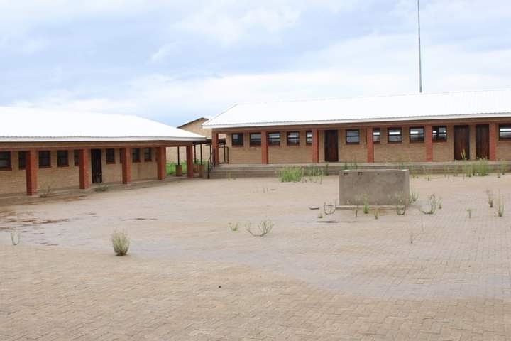 Noordwes: LUR besoek nuutgeboude skole voor nuwe skooljaar | News Article