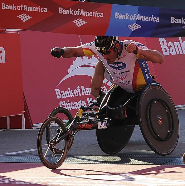 Ernst Van Dyk Wins The Chicago Marathon Ofm 4075