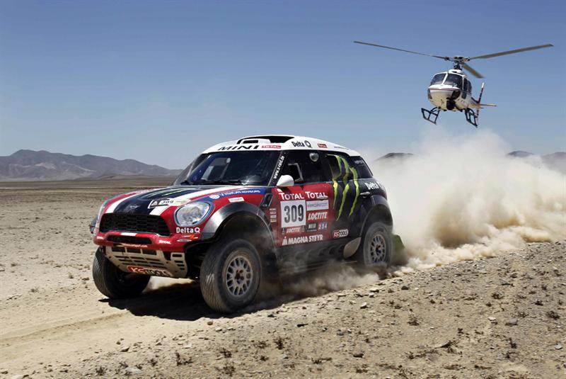 Twee sterf in Dakar-botsing | News Article