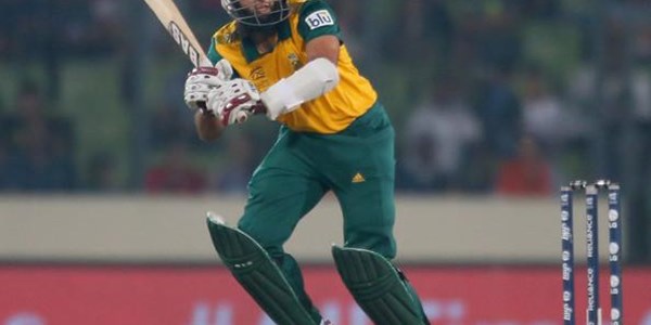 Amla shines with the bat, while SA doesn't | News Article
