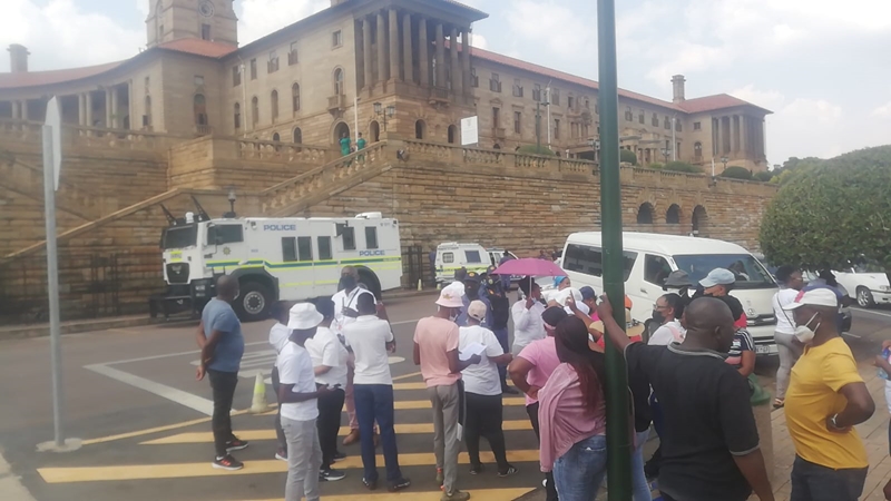 Irate police reservists return to Union Building to picket - Vimarsana News